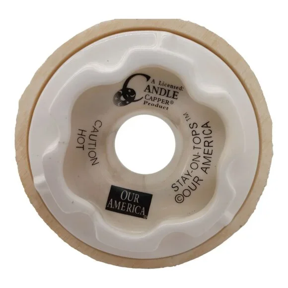 Yankee Candle Our America Large Jar Candle Topper Christmas Carol Singers Dog - Picture 8 of 16